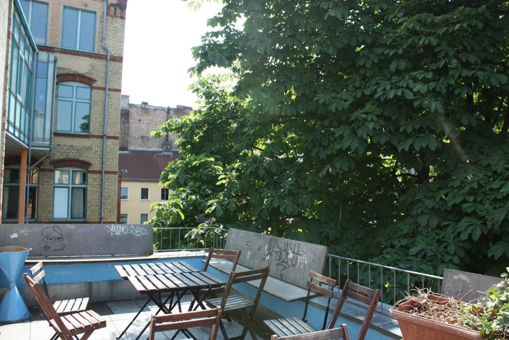 Baxpax Kreuzberg Hostel Berlin Exterior photo